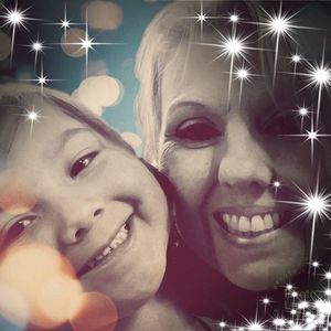 Meet your Posher, Kelli